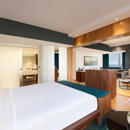 Novotel Mumbai Juhu Beach Exteriér fotografie Suite at the hotel
