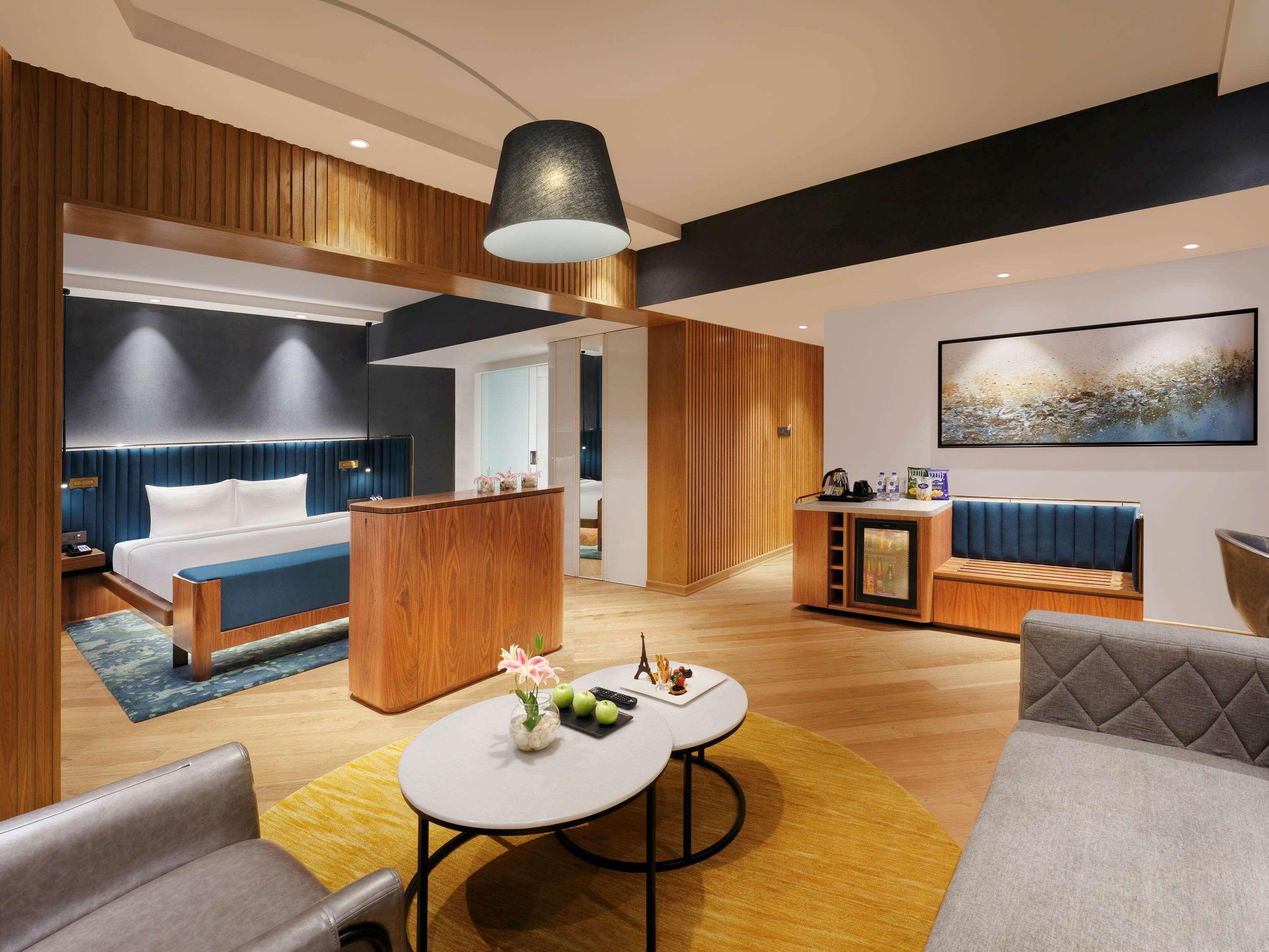 Novotel Mumbai Juhu Beach Exteriér fotografie Suite