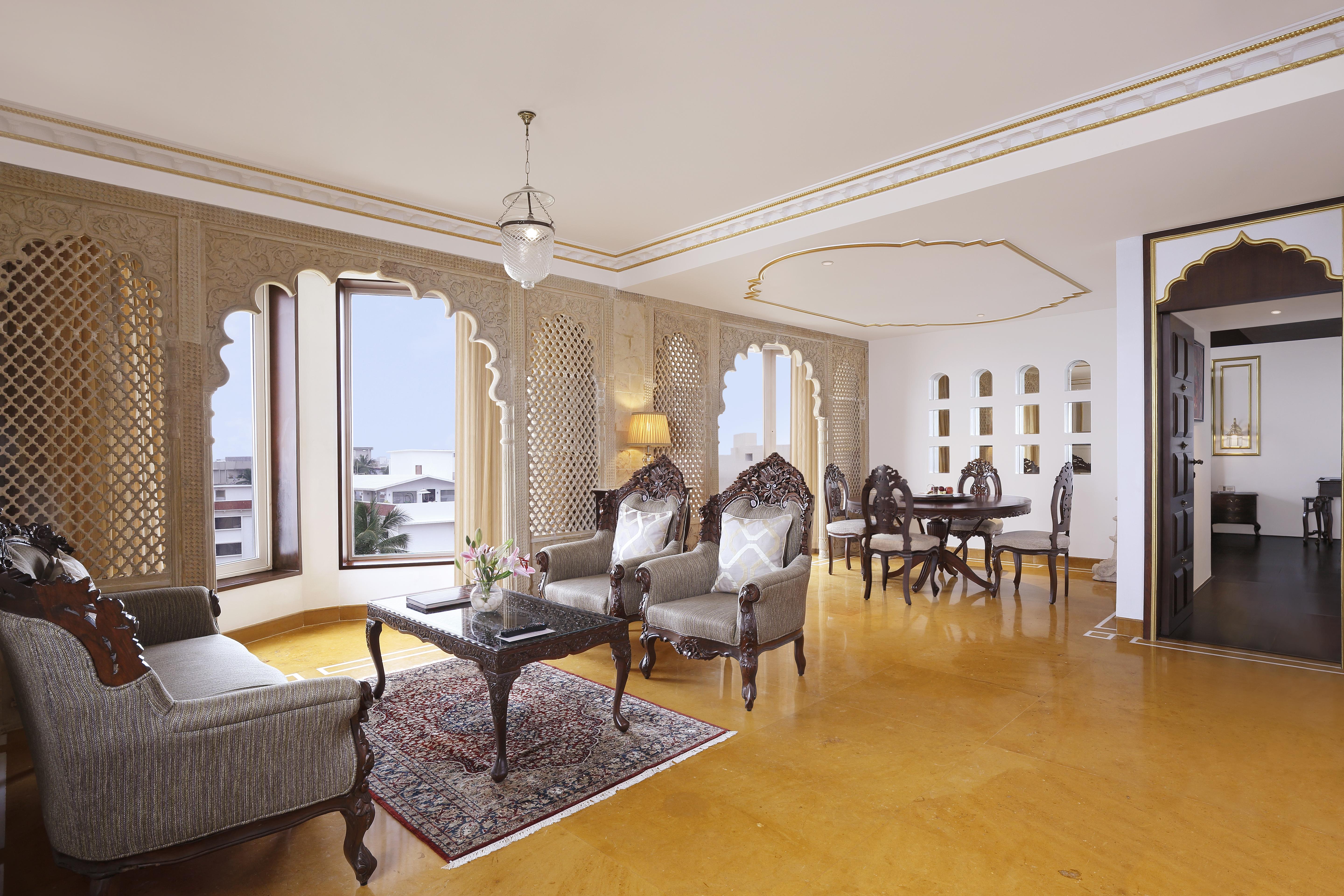 Novotel Mumbai Juhu Beach Exteriér fotografie A suite at the Taj Mahal Palace