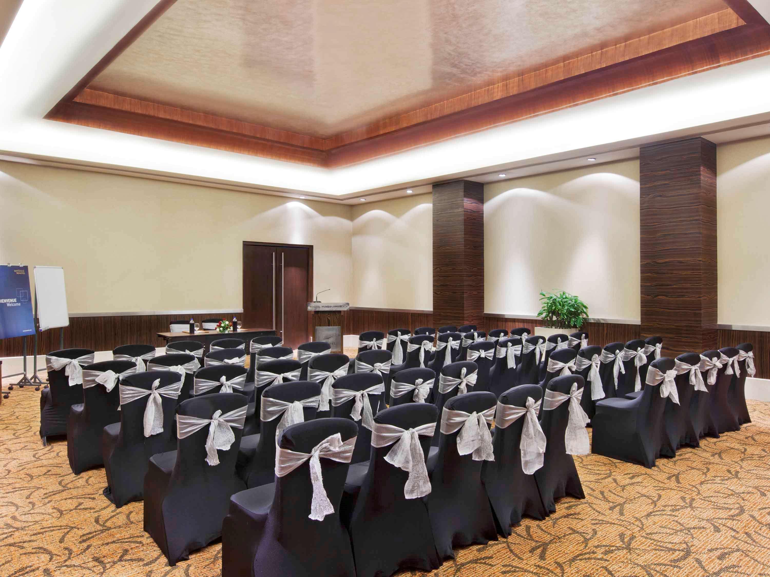 Novotel Mumbai Juhu Beach Exteriér fotografie Meeting room
